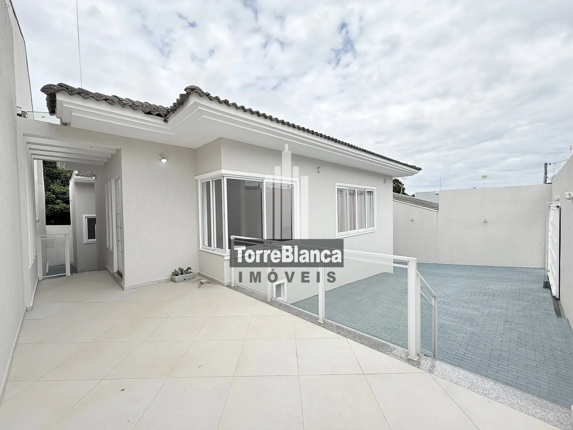 Casa, 5 quartos, 214 m² - Foto 1