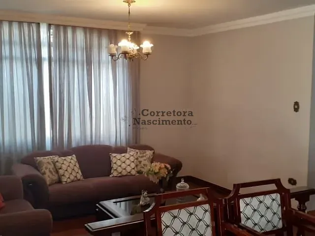 Casa com 250m² 4 quartos e 2 banheiros, à venda, no bairro Jardim São José em Jacareí