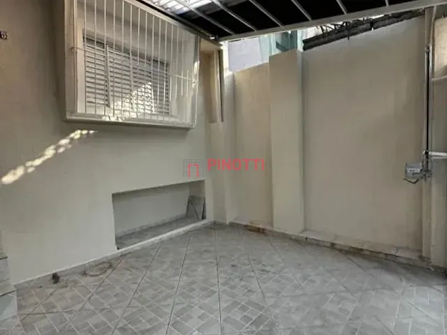 Casa 2 quartos e 2 banheiros, à venda, no bairro Vila Mussolini em São Bernardo do Campo