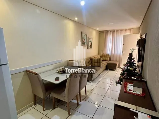 Casa com 300m² 3 quartos e 2 banheiros, à venda, no bairro Cará-cará em Ponta Grossa