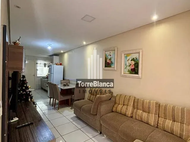 Casa com 300m² 3 quartos e 2 banheiros, à venda, no bairro Cará-cará em Ponta Grossa
