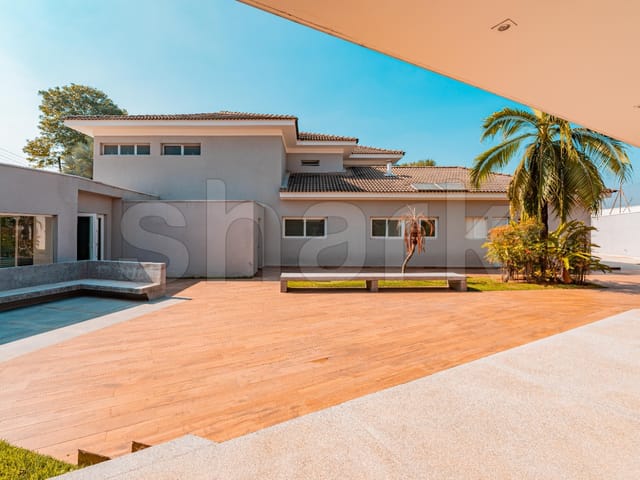 Casa com 2000m² 5 quartos e 7 banheiros, à venda, no bairro Alphaville Residencial Dois em Barueri