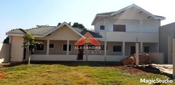 Casa, 3 quartos, 196 m² - Foto 1