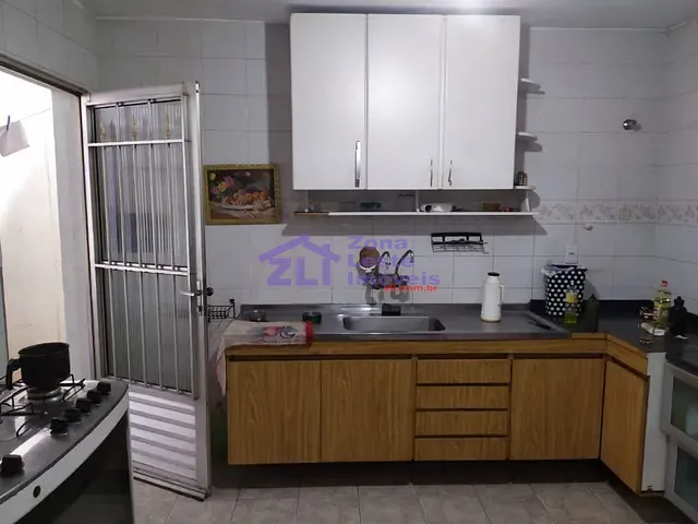 Casa com 300m² 3 quartos e 1 banheiro, à venda, no bairro Jardim Record em São Paulo