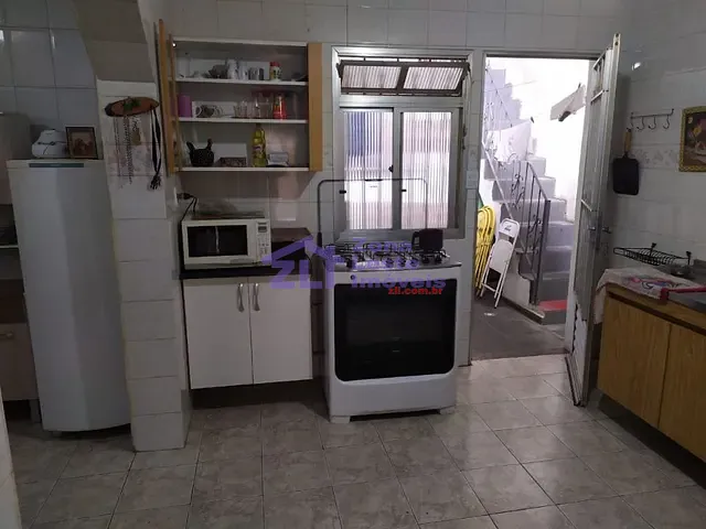 Casa com 300m² 3 quartos e 1 banheiro, à venda, no bairro Jardim Record em São Paulo