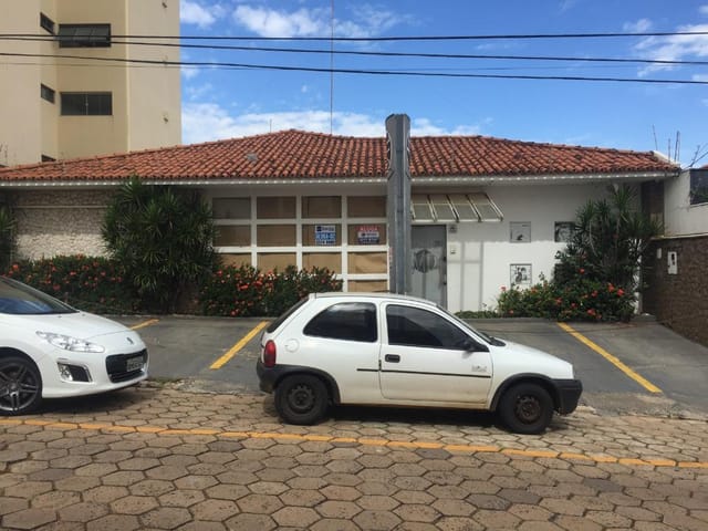 Foto do Casa - Casa para Locação 4 Vagas, 10M², Jardim Alexandre Campos, Uberaba - MG | ZUCATO IMOBILIARIA LTDA