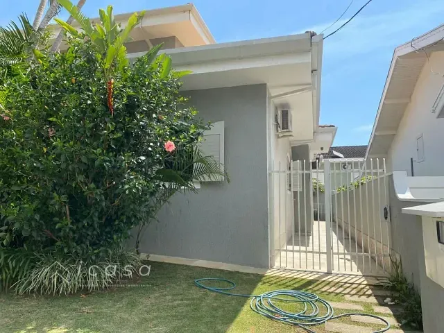 Casa com 550m² 4 quartos e 6 banheiros, à venda, no bairro Condomínio Portal da Mata em Caçapava