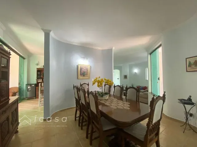Casa com 550m² 4 quartos e 6 banheiros, à venda, no bairro Condomínio Portal da Mata em Caçapava