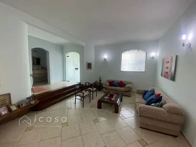 Casa com 550m² 4 quartos e 6 banheiros, à venda, no bairro Condomínio Portal da Mata em Caçapava