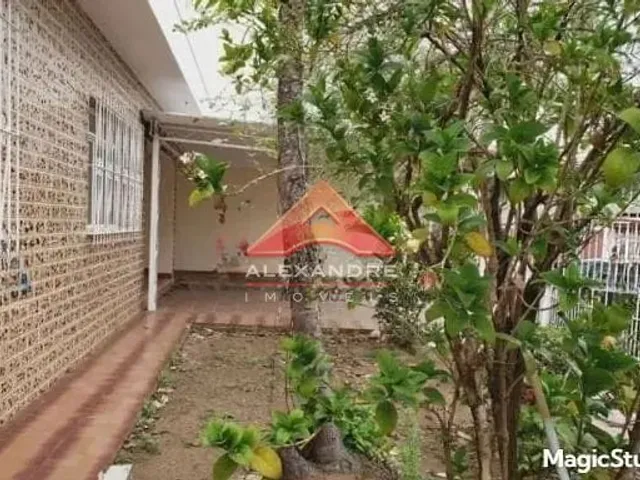 Casa com 236m² 2 quartos e 1 banheiro, à venda, no bairro Jardim Paulista em São José Dos Campos