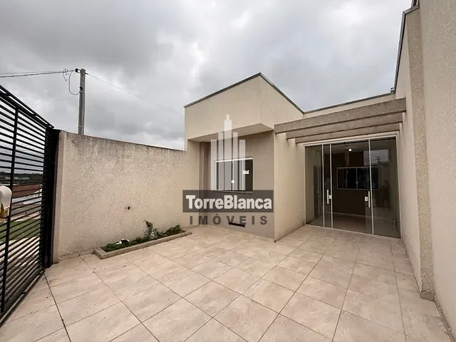 Casa com 112m² 3 quartos e 2 banheiros, à venda, no bairro Cará-Cará em Ponta Grossa