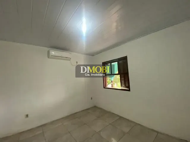 Casa com 380m² 3 quartos e 2 banheiros, à venda, no bairro Parque Itacolomi em Gravataí