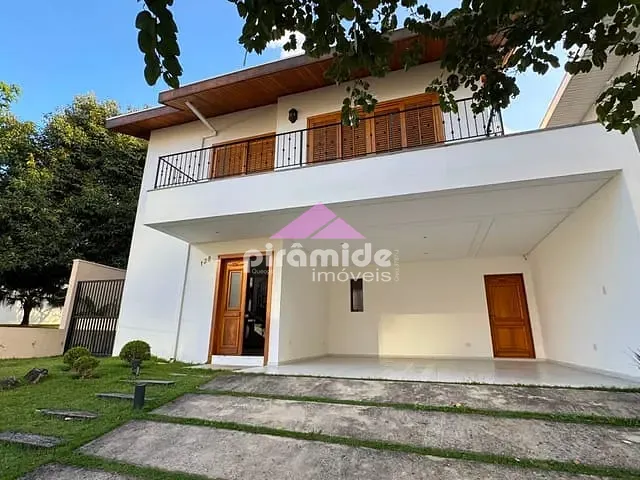 Casa com 300m² 3 quartos e 3 banheiros, para alugar, no bairro Loteamento Villa Branca em Jacareí