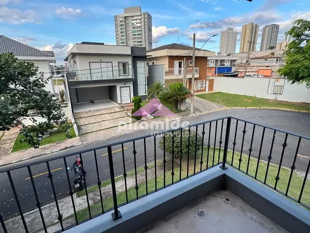 Casa com 300m² 3 quartos e 3 banheiros, para alugar, no bairro Loteamento Villa Branca em Jacareí