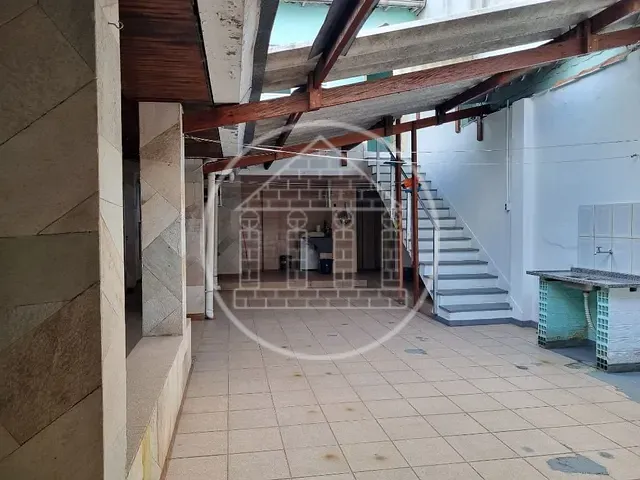 Casa com 250m² 2 quartos e 1 banheiro, à venda, no bairro Jardim dos Lagos em São Paulo