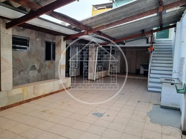 Casa com 250m² 2 quartos e 1 banheiro, à venda, no bairro Jardim dos Lagos em São Paulo
