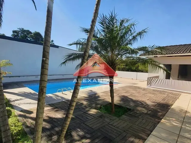 Casa com 10m² 3 quartos e 5 banheiros, à venda, no bairro Pitas em Cotia