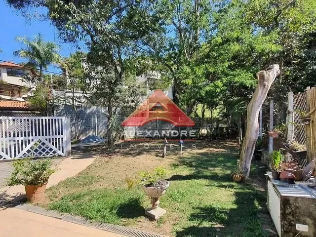 Casa com 10m² 3 quartos e 5 banheiros, à venda, no bairro Pitas em Cotia