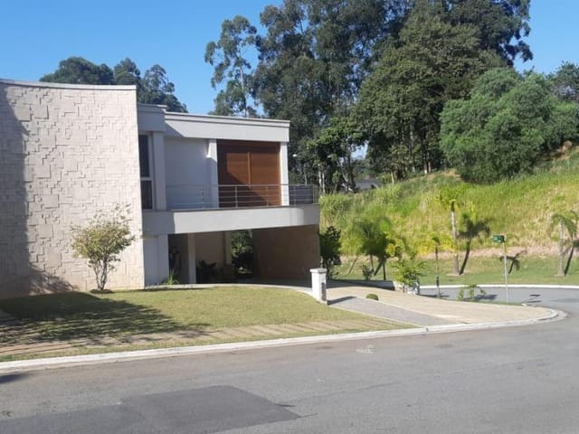 Casa com 460m² 4 quartos e 6 banheiros, à venda, no bairro Tamboré em Barueri