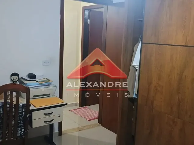 Casa com 10m² 2 quartos e 1 banheiro, à venda, no bairro Jardim Santa Inês II em São José Dos Campos