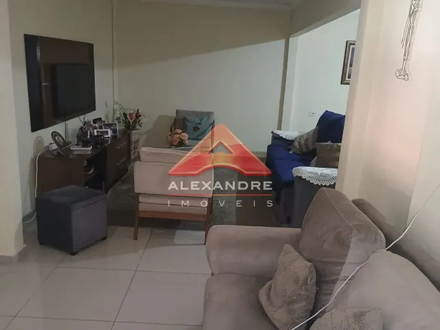 Casa com 10m² 2 quartos e 1 banheiro, à venda, no bairro Jardim Santa Inês II em São José Dos Campos