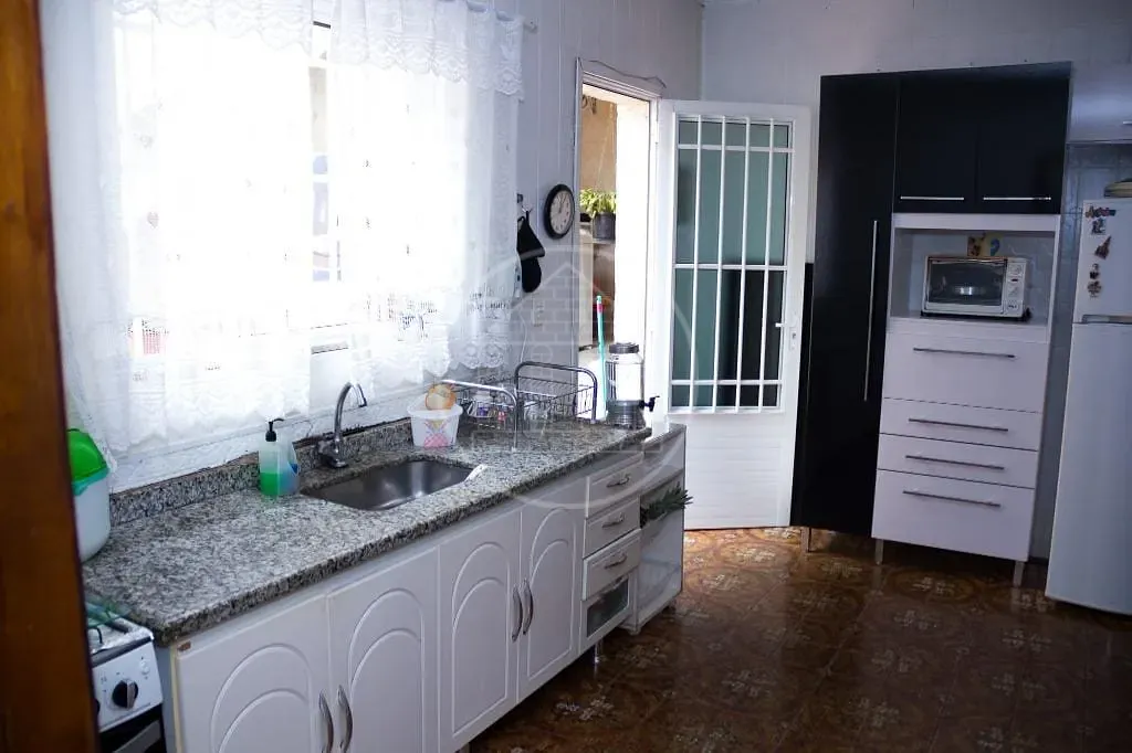Casa, 3 quartos, 250 m² - Foto 3