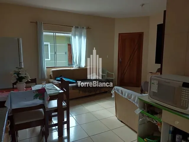 Casa 2 quartos e 1 banheiro, à venda, no bairro Colônia Dona Luíza em Ponta Grossa