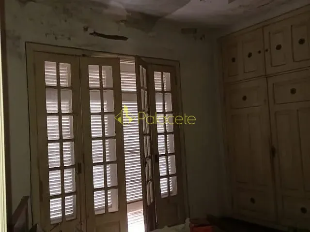 Casa 7 quartos e 4 banheiros, à venda, no bairro Centro em Guaratinguetá