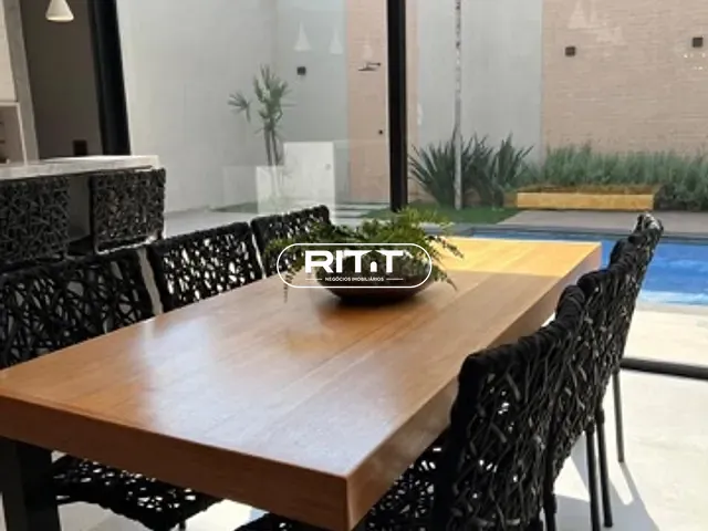 Casa com 420m² 4 quartos e 5 banheiros, à venda, no bairro Loteamento Residencial Arborais em Campinas