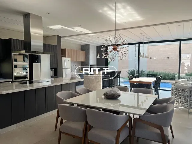 Casa com 420m² 4 quartos e 5 banheiros, à venda, no bairro Loteamento Residencial Arborais em Campinas
