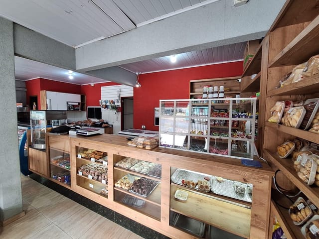 Padaria mobiliada para locação, Av. Ana Rita, Uvaranas.