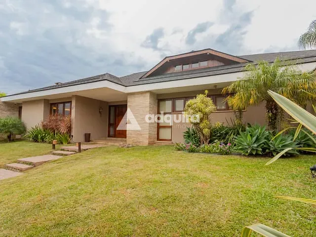 Casa com 850m² 5 quartos e 6 banheiros, à venda, no bairro Estrela em Ponta Grossa