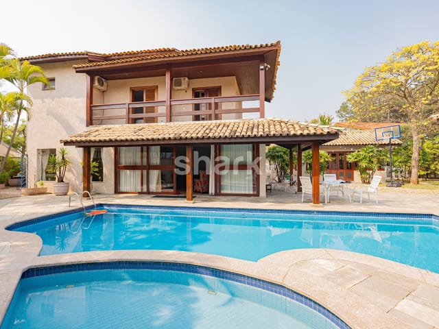 Casa com 1102m² 6 quartos e 8 banheiros, à venda, no bairro Alphaville em Santana de Parnaíba