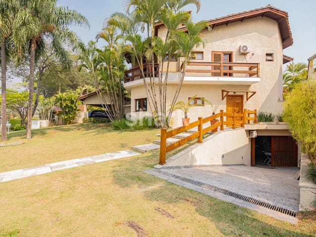 Casa com 1102m² 6 quartos e 8 banheiros, à venda, no bairro Alphaville em Santana de Parnaíba