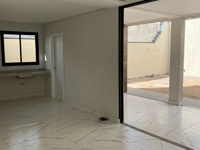 Casa com 250m² 3 quartos e 3 banheiros, à venda, no bairro Caçapava Velha em Caçapava