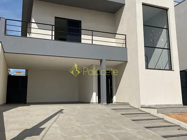 Casa com 250m² 3 quartos e 3 banheiros, à venda, no bairro Caçapava Velha em Caçapava