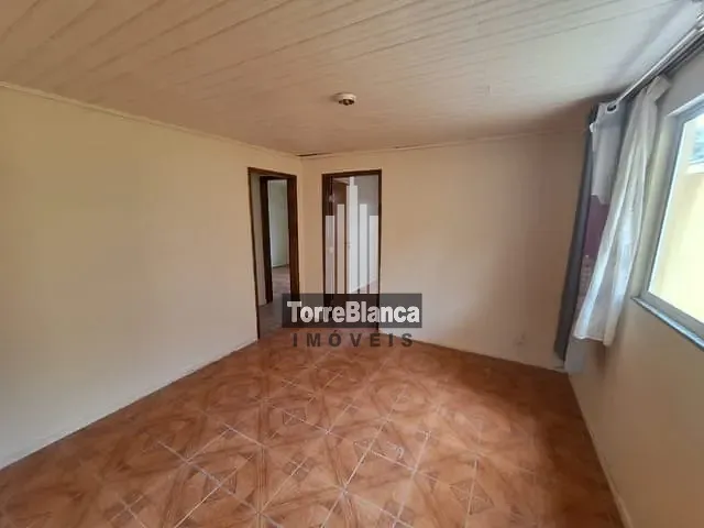 Casa com 275m² 4 quartos e 2 banheiros, à venda, no bairro Colônia Dona Luiza em Ponta Grossa
