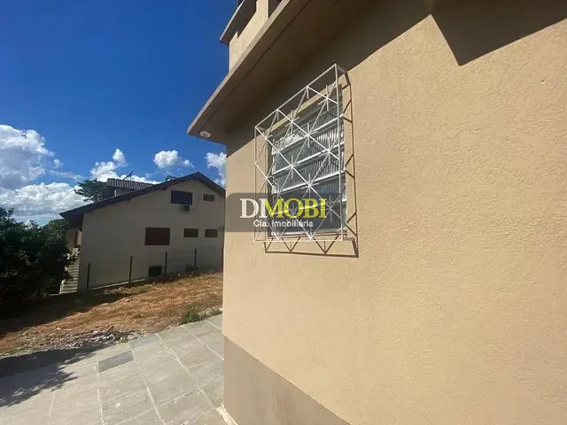 Casa com 352m² 3 quartos e 2 banheiros, à venda, no bairro Passo dos Ferreiros em Gravataí