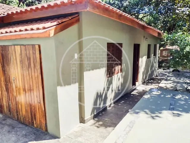 Casa com 275m² 3 quartos e 2 banheiros, à venda, no bairro Jardim das Palmeiras (Zona Sul) em São Paulo