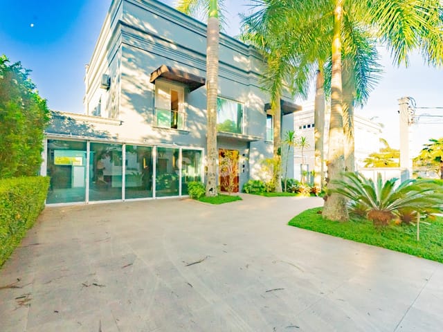 Casa com 640m² 4 quartos e 6 banheiros, à venda, no bairro Alphaville Residencial Zero em Barueri