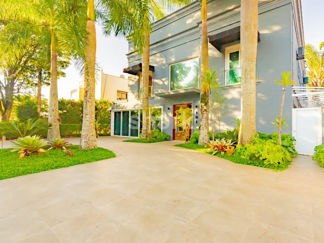 Casa com 640m² 4 quartos e 6 banheiros, à venda, no bairro Alphaville Residencial Zero em Barueri
