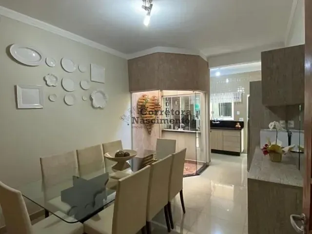 Casa com 207m², à venda, no bairro Villa Branca em Jacareí