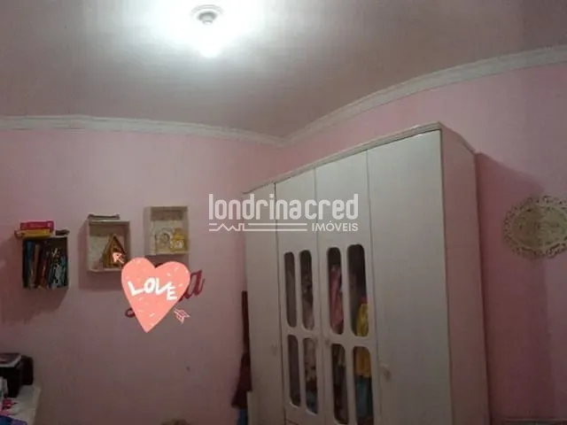 Casa 4 quartos e 3 banheiros, à venda, no bairro Residencial Café Cereja em Londrina