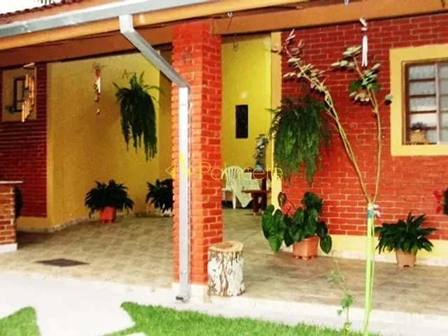 Casa com 370m² 3 quartos e 1 banheiro, à venda, no bairro Jardim Santa Cecília em Pindamonhangaba