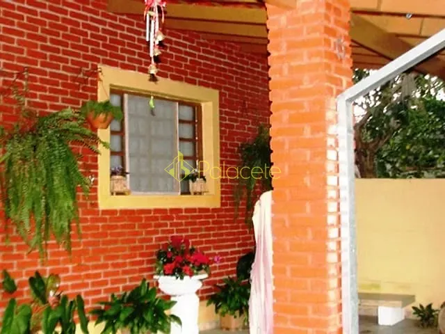 Casa com 370m² 3 quartos e 1 banheiro, à venda, no bairro Jardim Santa Cecília em Pindamonhangaba