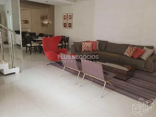 Casa com 300m² 3 quartos e 5 banheiros, à venda, no bairro Granja Olga I em Sorocaba