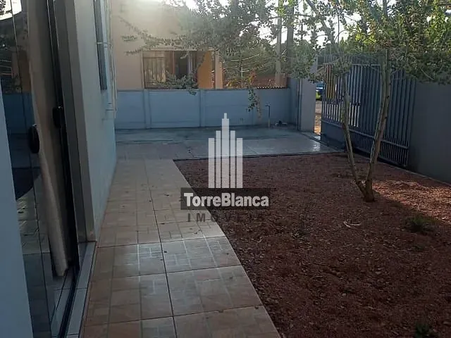 Casa 3 quartos e 2 banheiros, à venda, no bairro Colônia Dona Luíza em Ponta Grossa