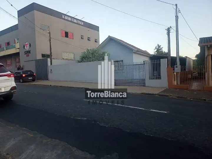 Casa, 3 quartos, 211 m² - Foto 1