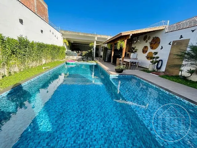 Casa com 380m² 4 quartos e 3 banheiros, à venda, no bairro Jardim Casa Grande em São Paulo