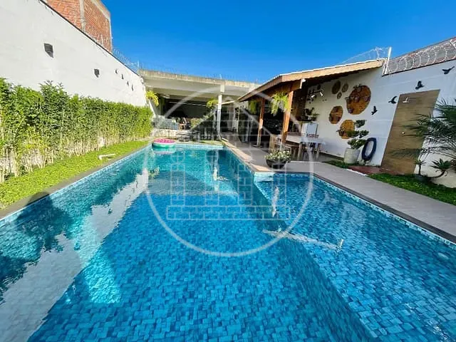 Casa com 380m² 4 quartos e 3 banheiros, à venda, no bairro Jardim Casa Grande em São Paulo